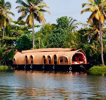 alleppey houseboating